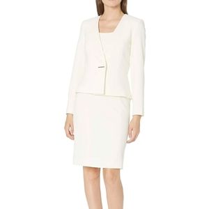TAHARI ASL Ivory Crepe Sheath Dress & Blazer Suit
